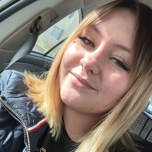 Meet your Posher, Jade